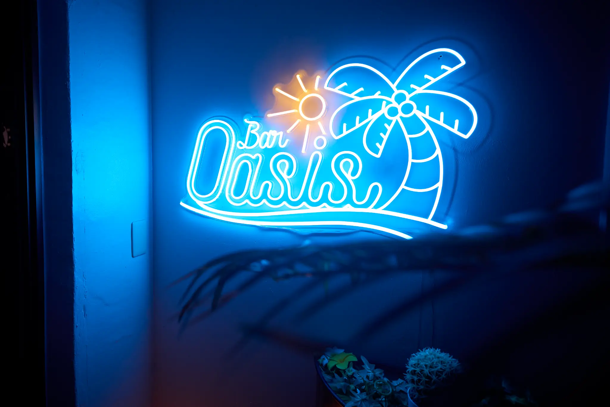 Bar Oasis ネオン