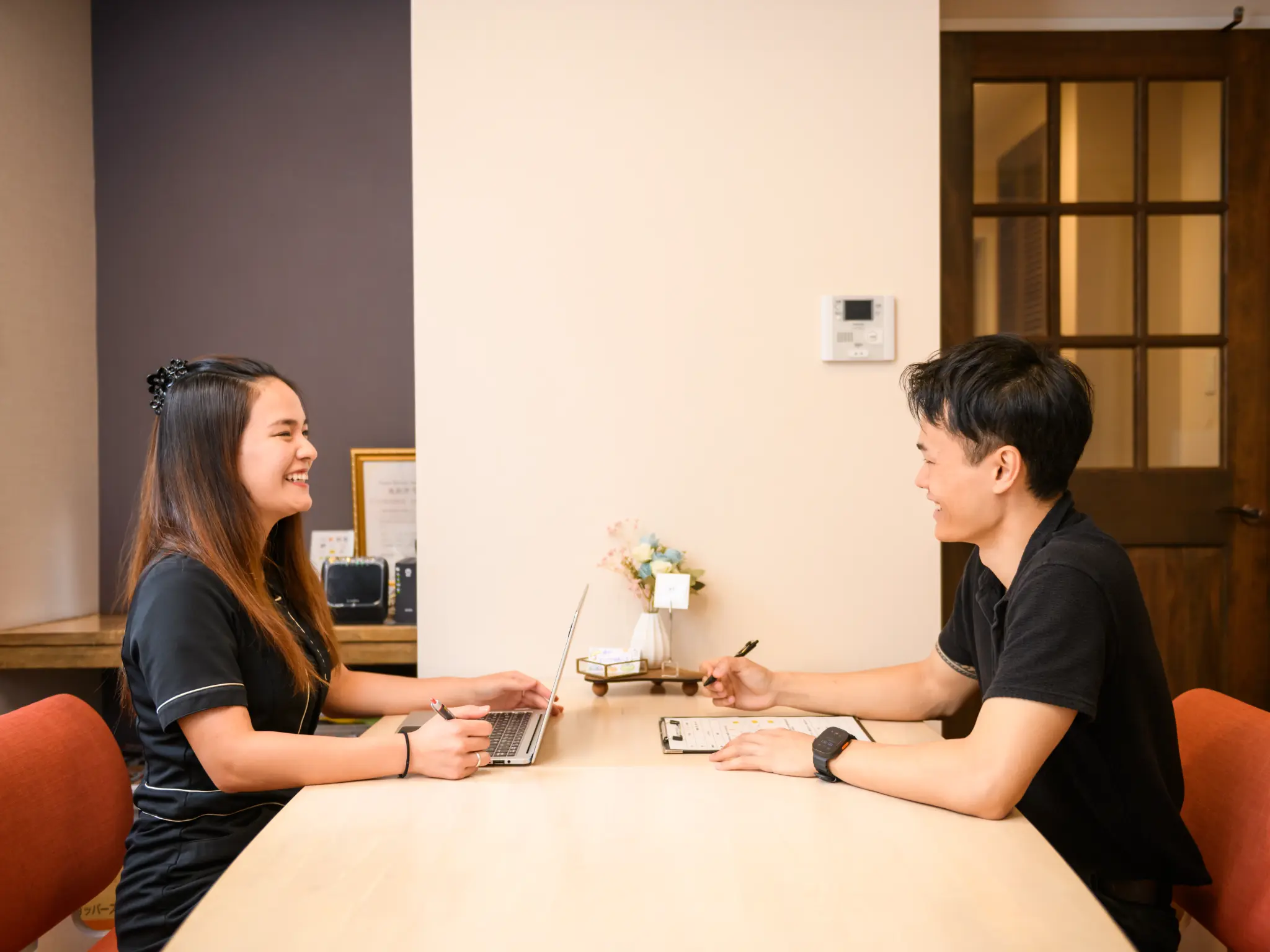 脱毛サロン YOHAKU